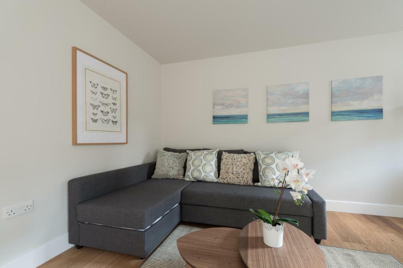 Hampden Apartments - The Diana วินด์เซอร์ ภายนอก รูปภาพ